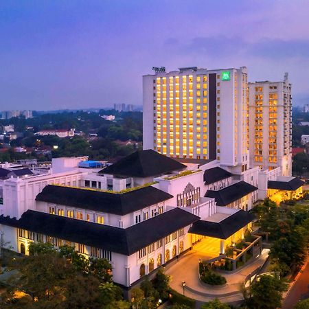 Ibis Styles Bandung Grand Central Hotel Buitenkant foto