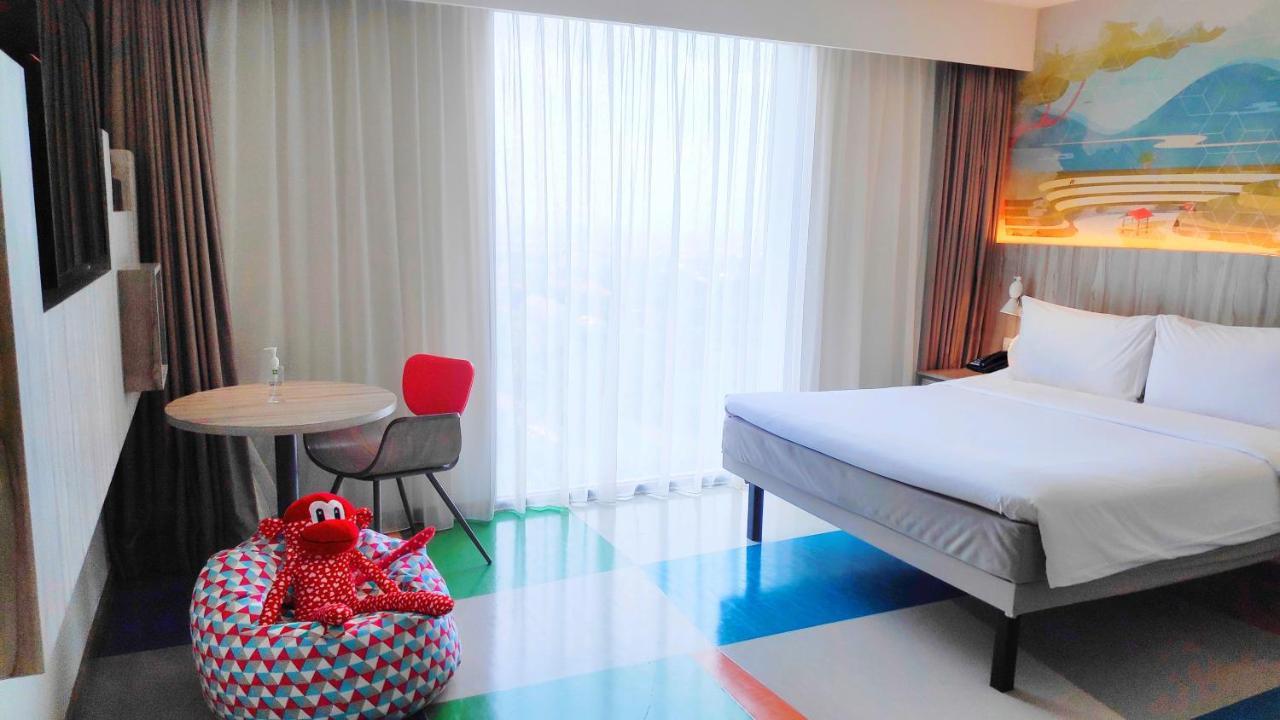 Ibis Styles Bandung Grand Central Buitenkant foto