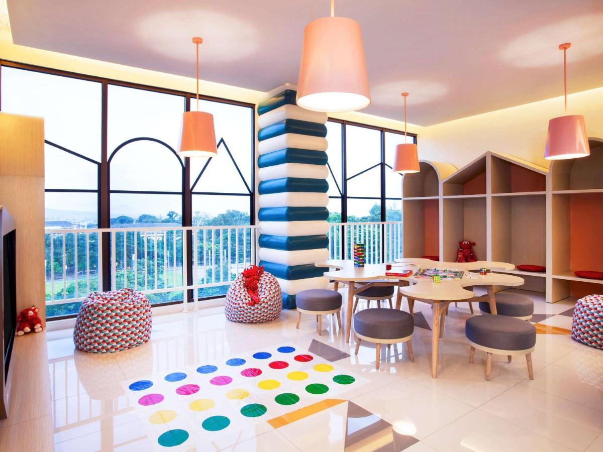 Ibis Styles Bandung Grand Central Buitenkant foto